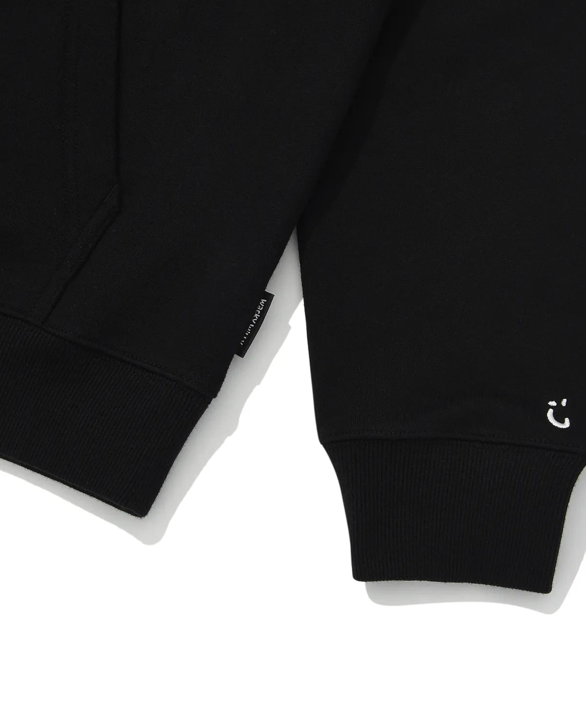 【現貨】韓國 Wacky Willy Basic Logo Wappen Half Zip-up【WW069】