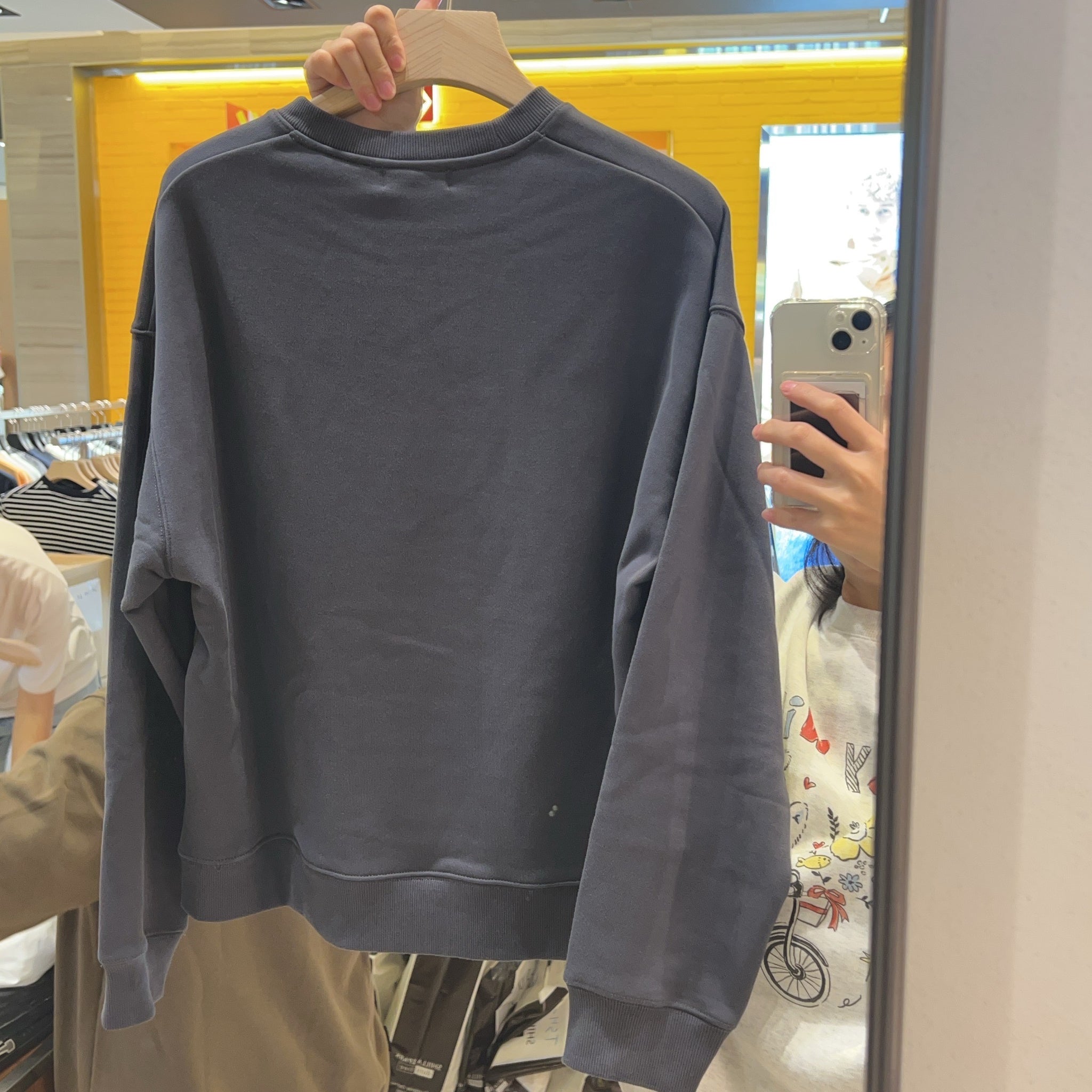韓國 Wacky Willy Women's Vintage Graphic Semi-Overfit Long Sleeve【WW017】