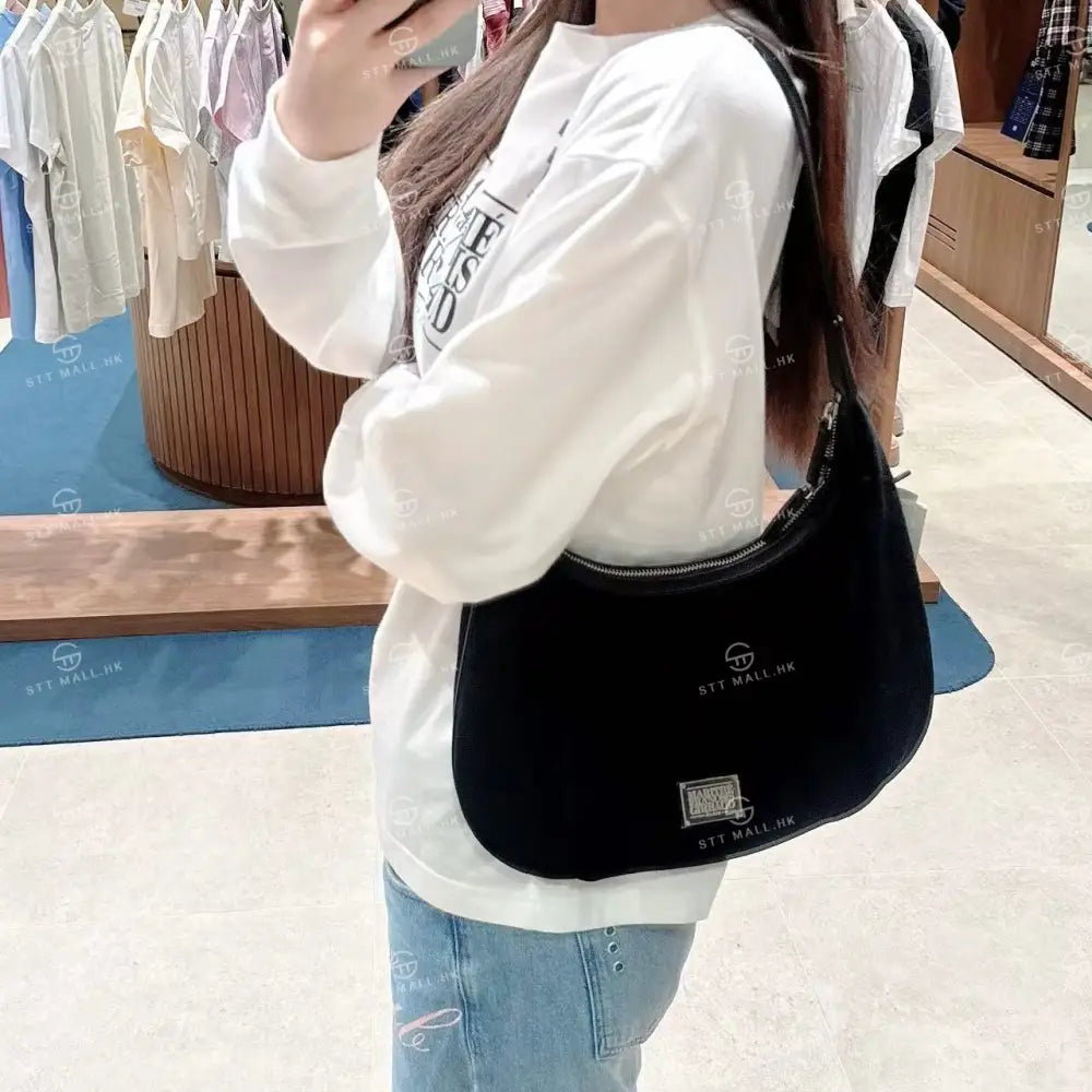 韓國 Marithe Francois Girbaud Classic Logo Round Suede Shoulder Bag【MD021】 一般商品