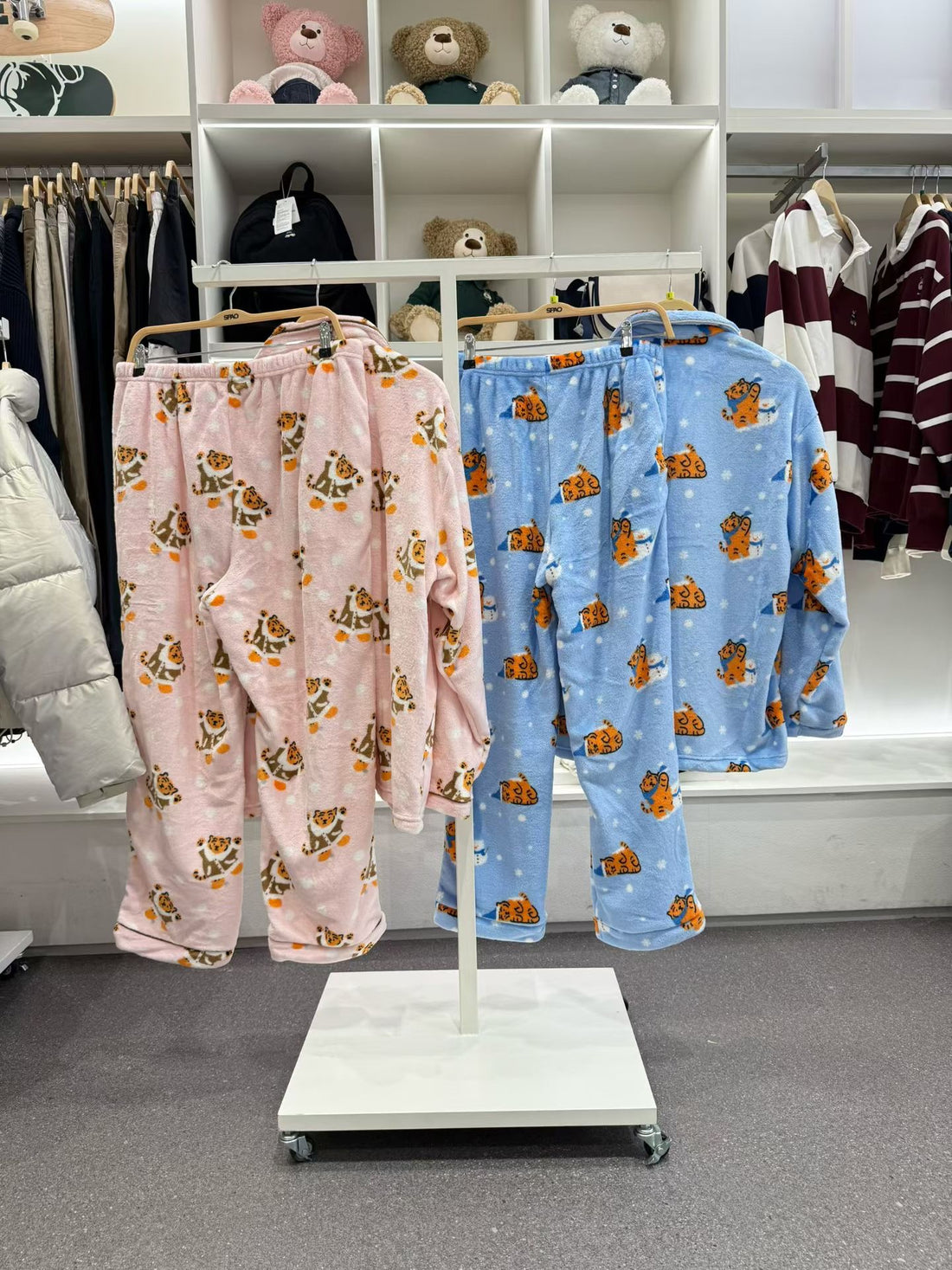 韓國 SPAO Mujik Tiger Rolling Mujik Tiger Sleep Pajamas【SP277】