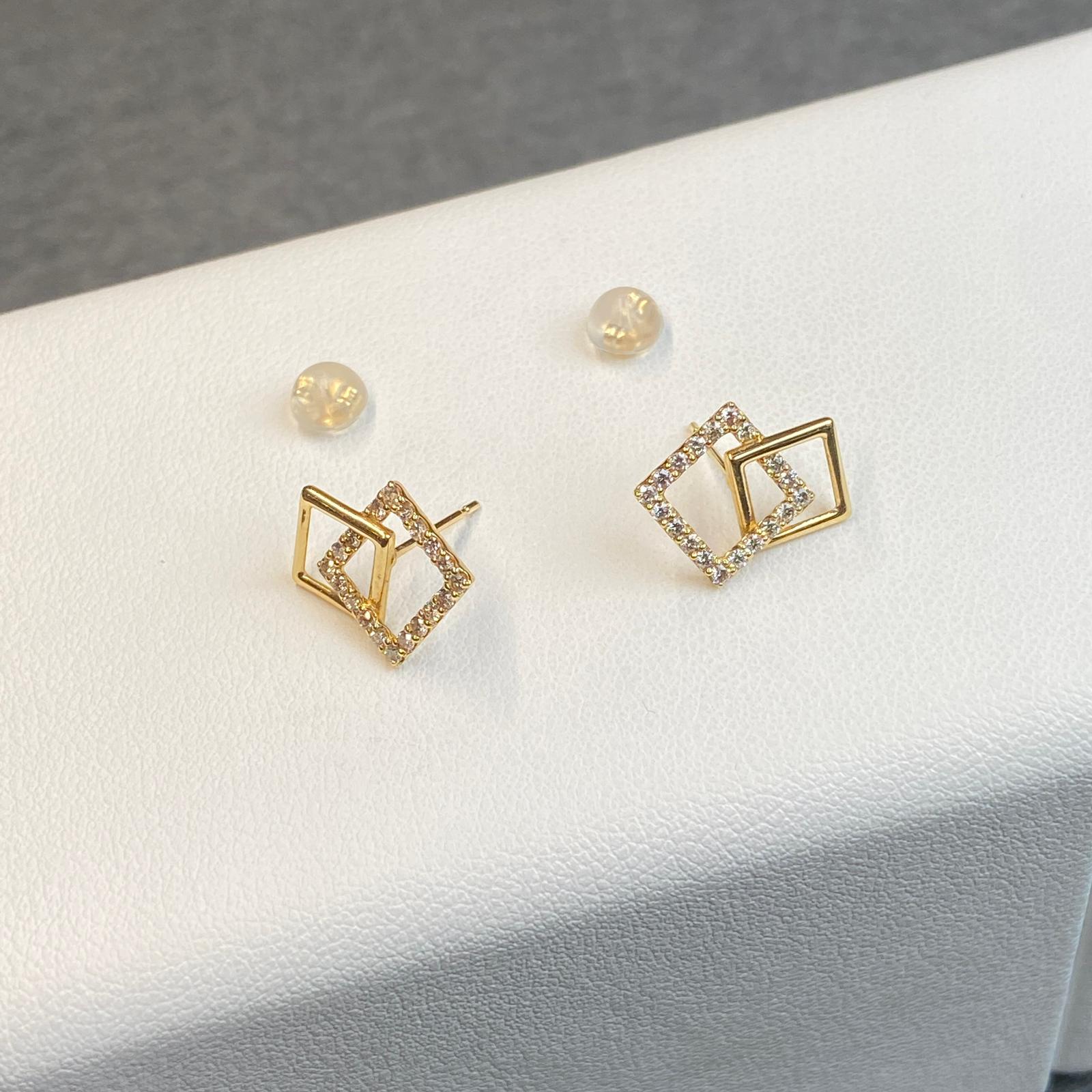 日本直送 正方形金鑽耳釘【JS383】