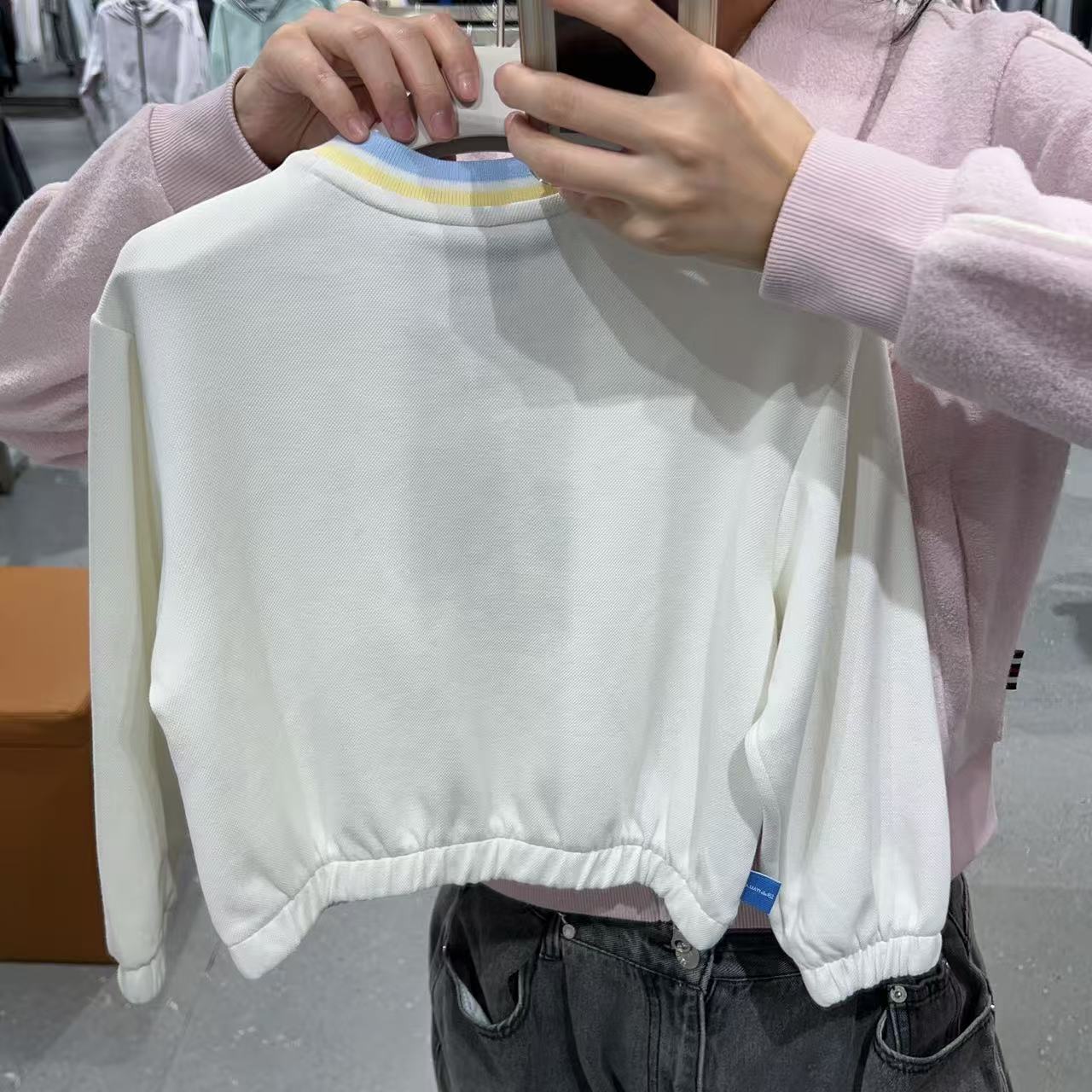 韓國 FILA Kids V-neck modified Sweatshirt【FA077】