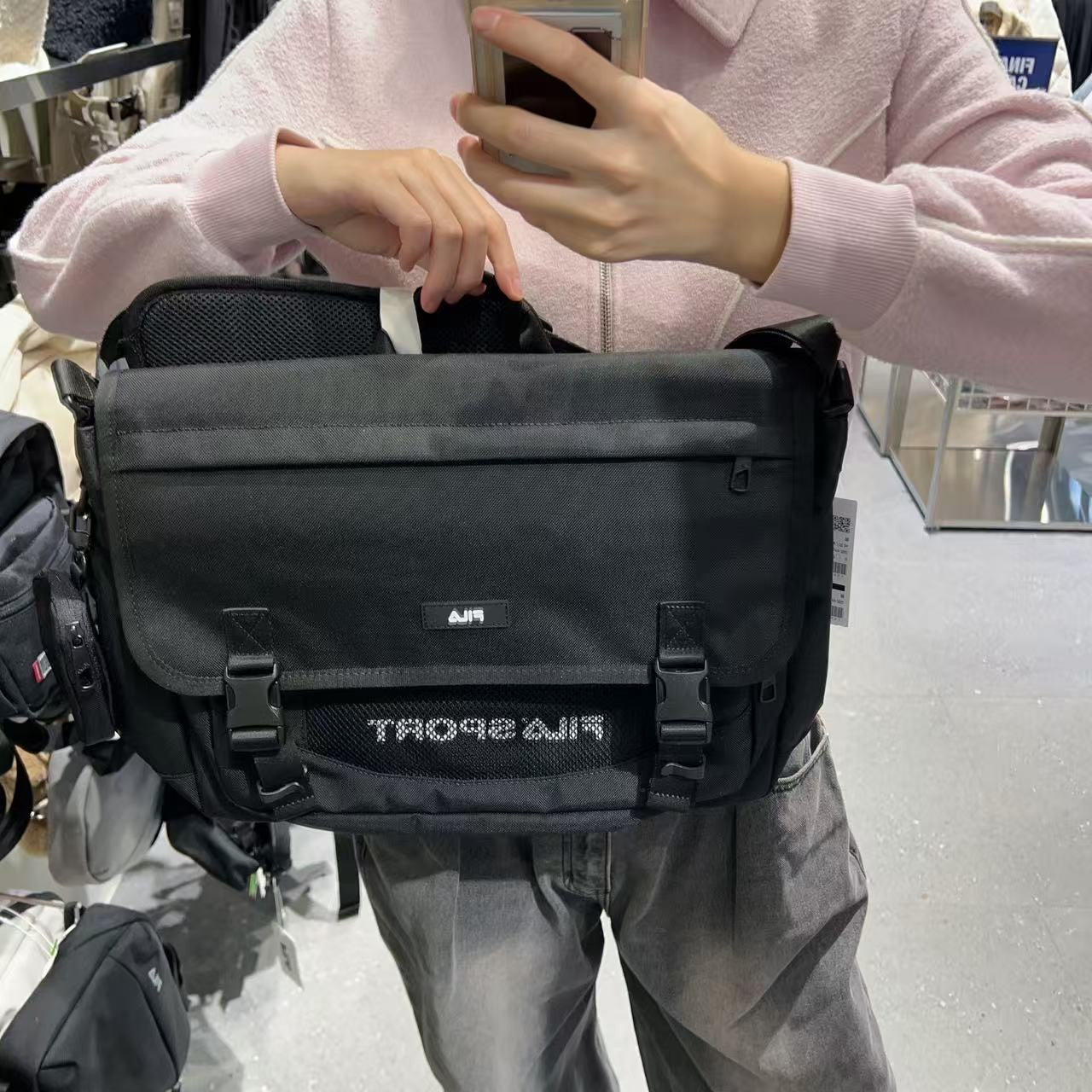 韓國 FILA Mesh Medium Messenger Bag【FA101】