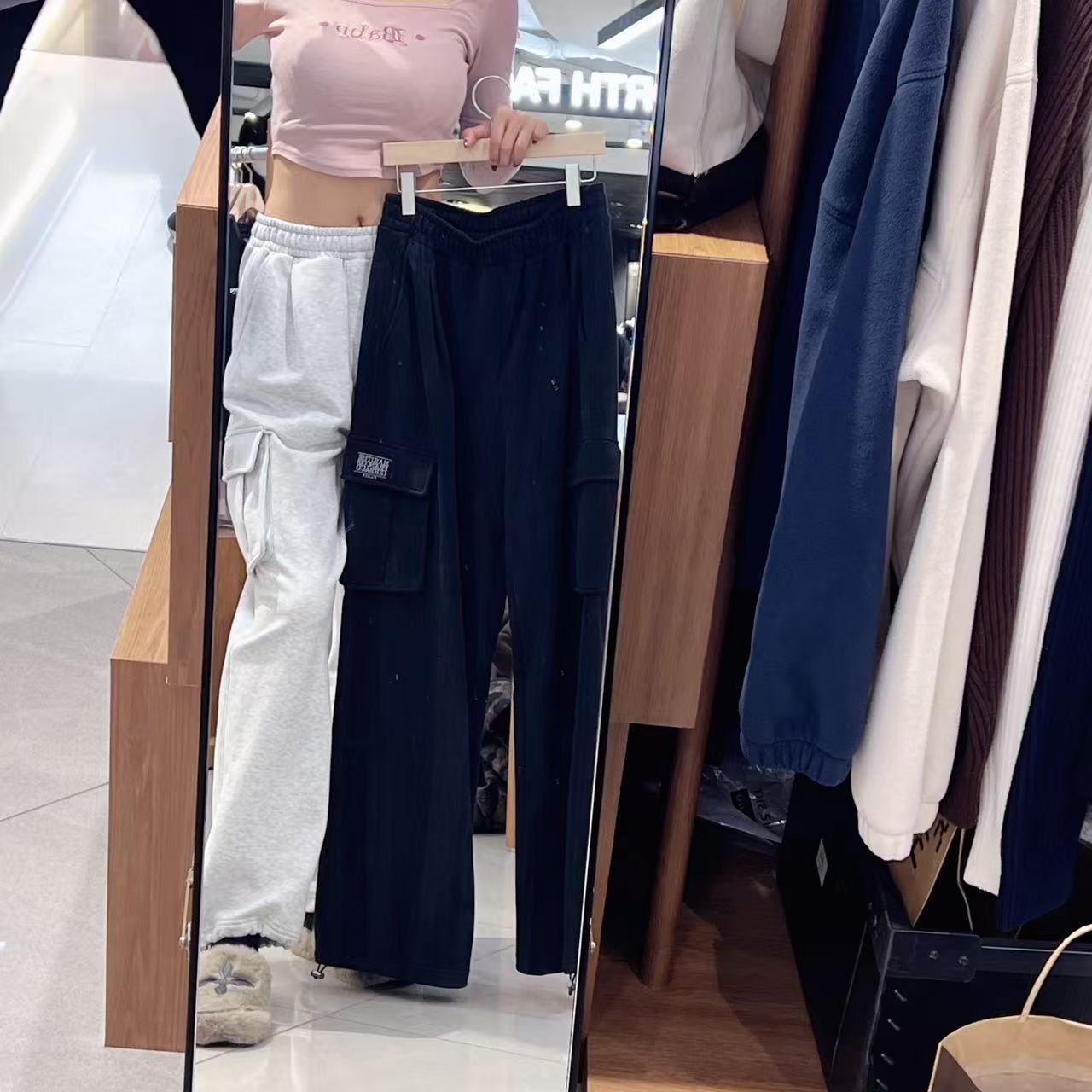 韓國 Marithe Francois Girbaud Classic Logo One Tuck Cargo Sweat Pants【MF726】