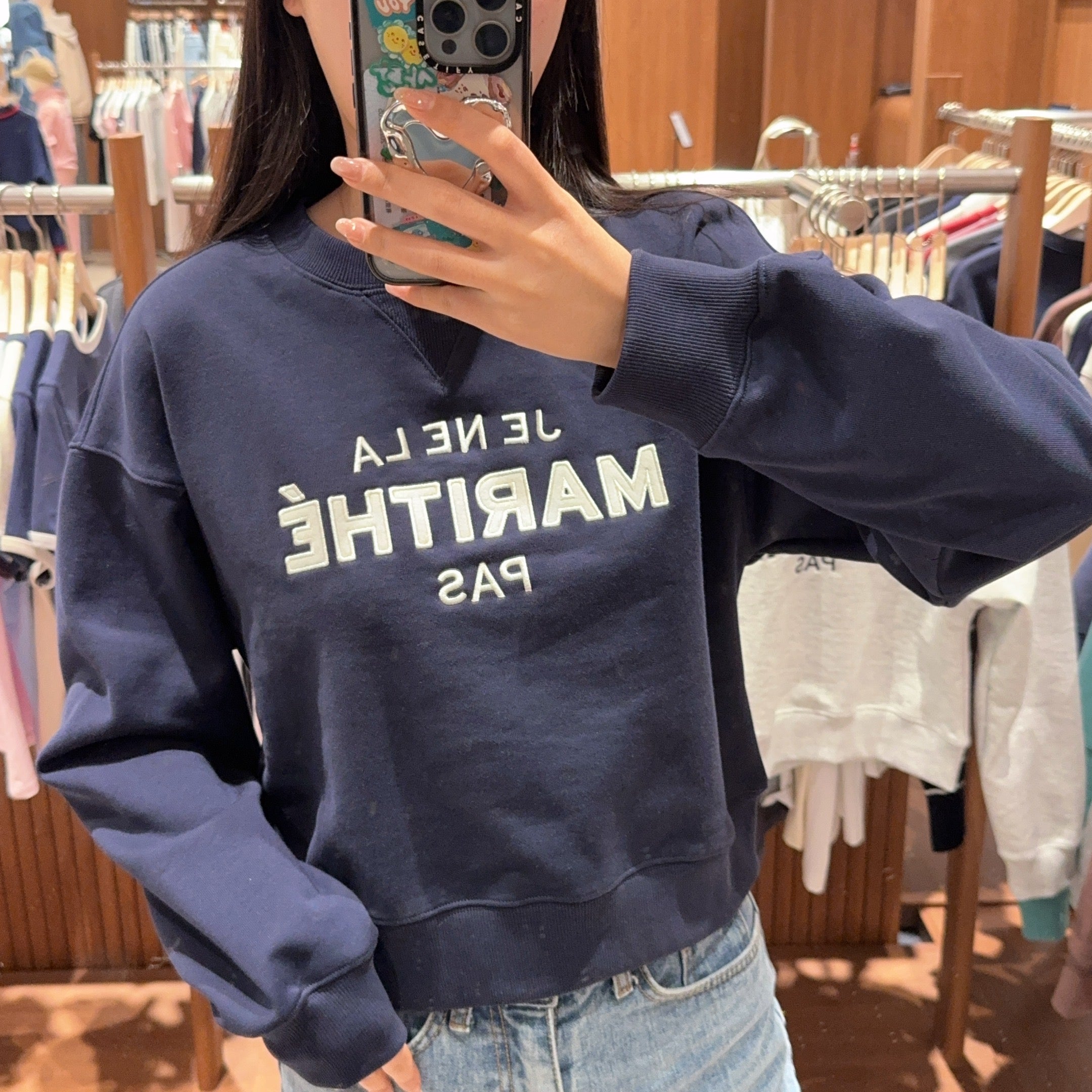 韓國 Marithe Francois Girbaud W APPLIQUE LOGO CROP SWEATSHIRT【MF325】