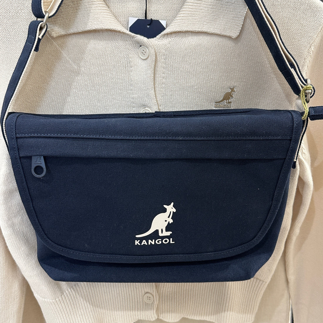 韓國 KANGOL Jude Canvas Flap Crossbody Bag【KL150】