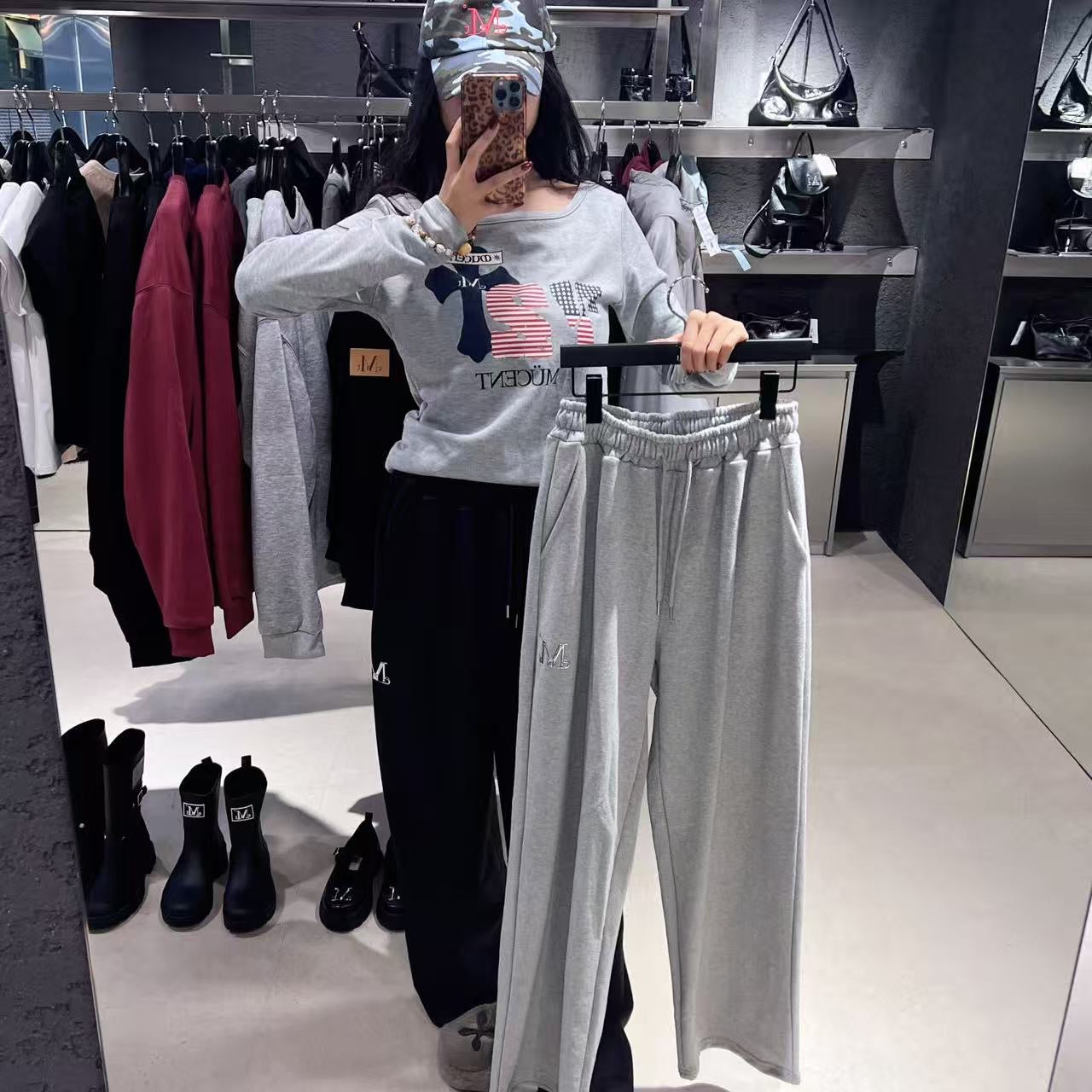 韓國 Mucent Rash Metal Logo Jogger Sweat Wide Pants【MU140】