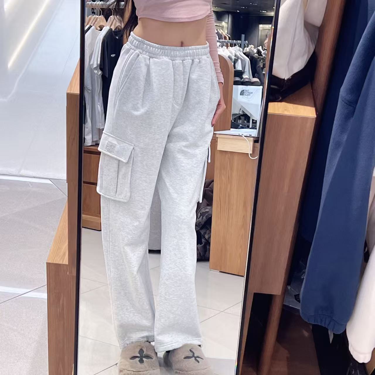 韓國 Marithe Francois Girbaud Classic Logo One Tuck Cargo Sweat Pants【MF726】