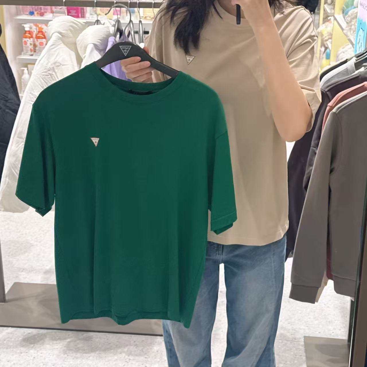 韓國 Guess Uni Semi-Over Original Mini Triangle Short Sleeve T-Shirt【GU011】