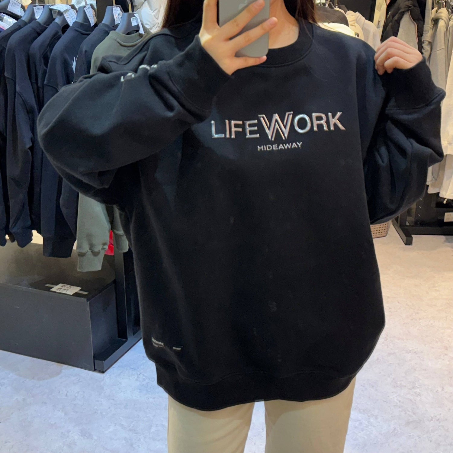 韓國 LifeWork 銀色字圓領衛衣【LW009】 - STT Mall HK 靚太網購