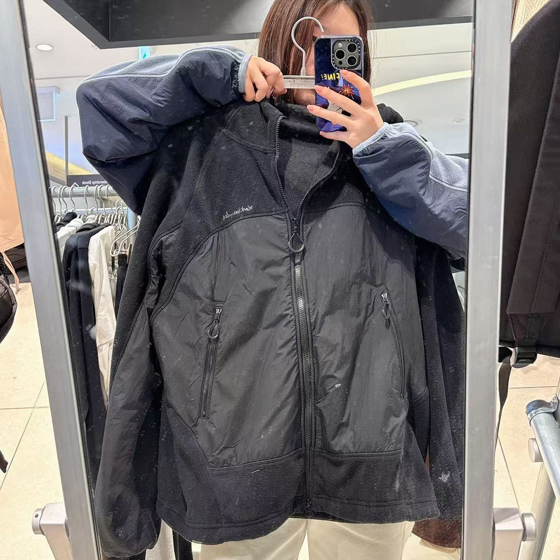 韓國 Mark Gonzales Sign Logo Woven Two-Color Fleece Hooded Jacket【MG203】