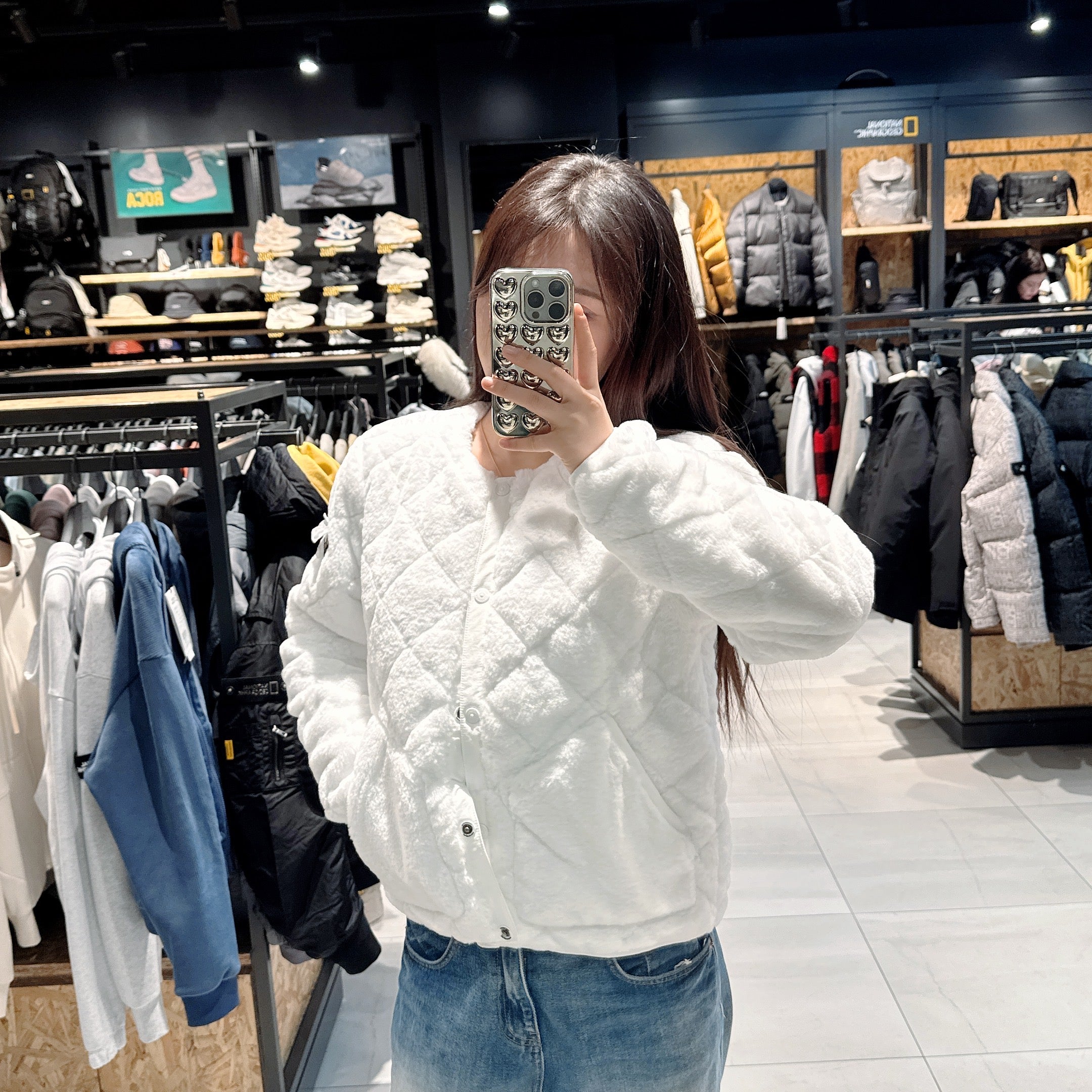 【現貨】韓國 National Geographic 女裝 DEEPER Eco Fur 菱格紋U領外套【NG102】 - STT Mall HK 靚太網購