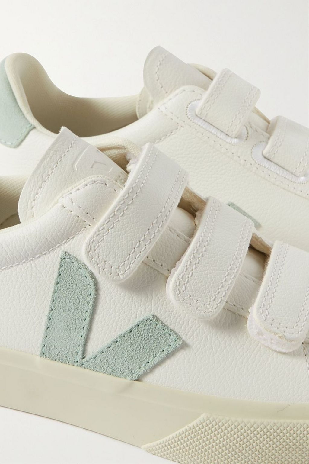 VEJA Recife leather sneakers【JA137】