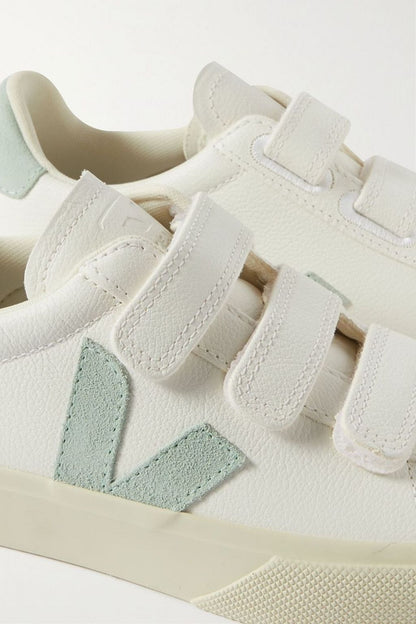 VEJA Recife leather sneakers【JA137】
