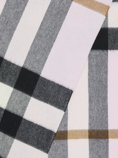 Burberry Muffler (訂金$500，總售價為 $4,048)【SE293】