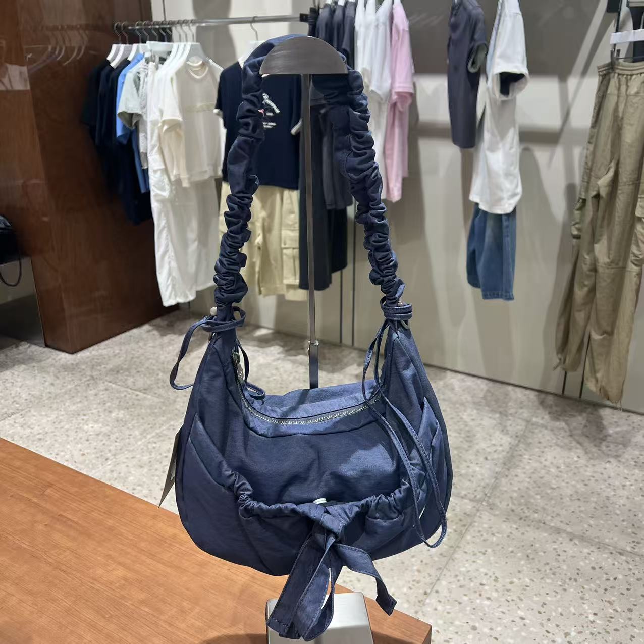 韓國 Covernat Cloverheart Shirring Medium Nylon Hobo Bag【CO013】