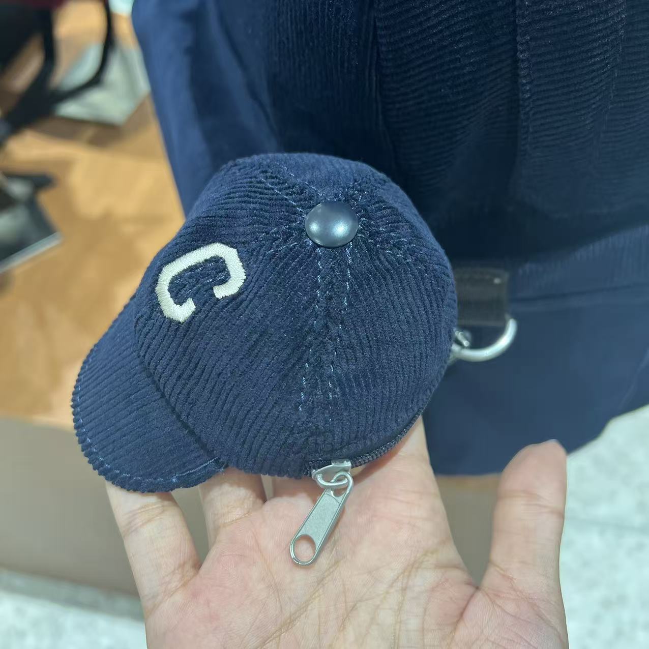 韓國 Covernat C Logo Corduroy Backpack【CO018】