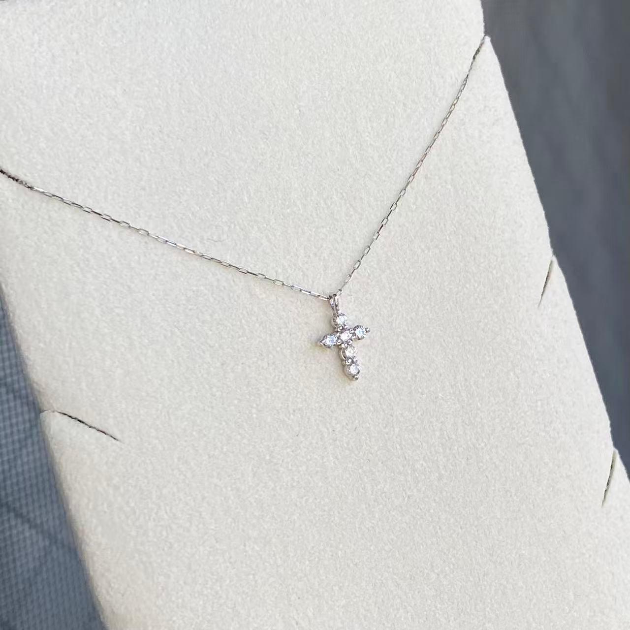 日本直送 精緻鑽石十字架項鍊【JS343】