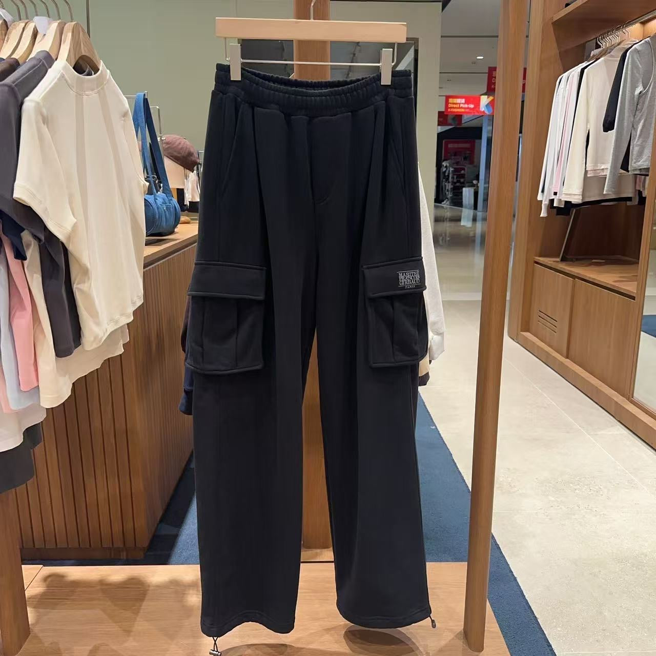 韓國 Marithe Francois Girbaud Classic Logo One Tuck Cargo Sweat Pants【MF726】