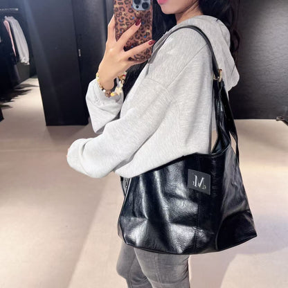 韓國 Mucent Crescent Leather Shoulder【MU107】