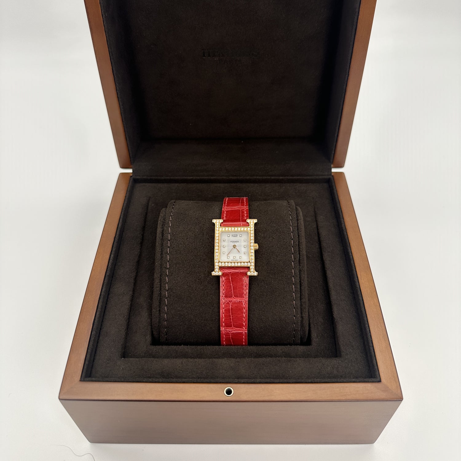 1201-50 Hermès DIAMOND RED CROCO WATCH H HOUR【全新】