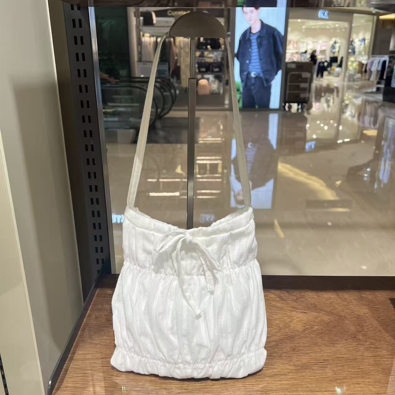 韓國 Covernat Cloverheart Lace Mini Tote Bag【CO009】