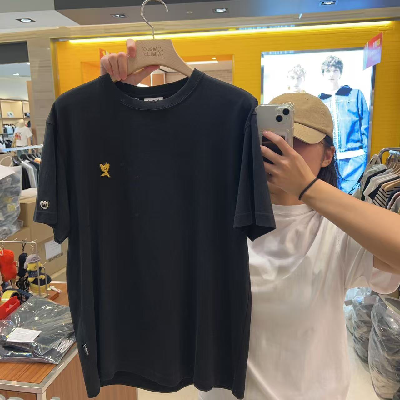 韓國 Wacky Willy Signature Kiki Wappen Short Sleeve T-Shirt【WW006】