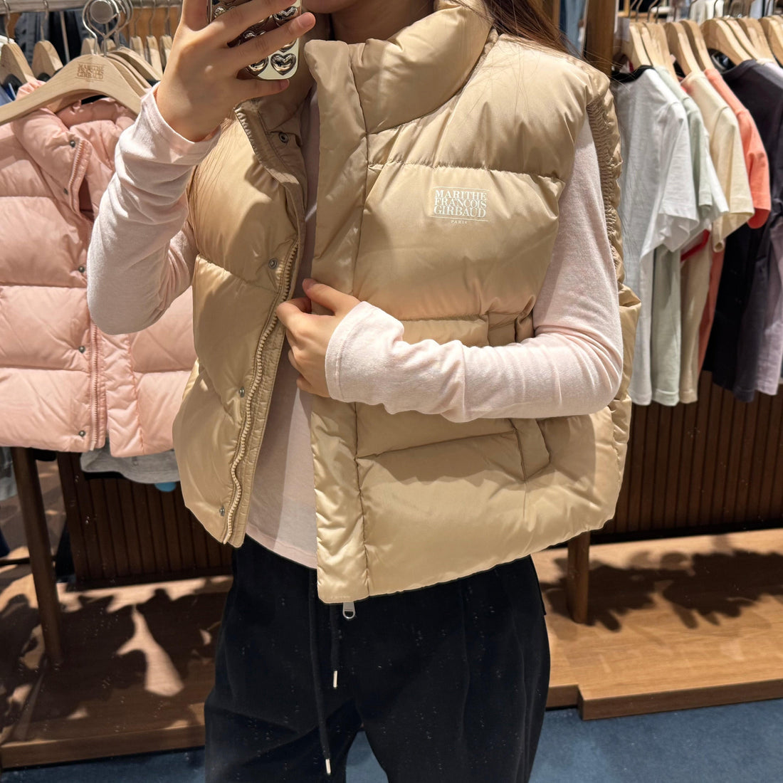 韓國 Marithe Francois Girbaud W CLASSIC LOGO DUCK DOWN CROP VEST 【MF026】 - STT Mall HK 靚太網購