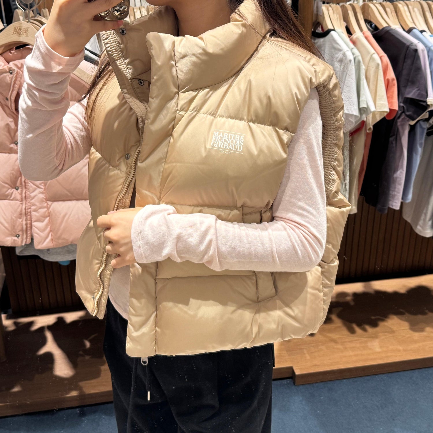 韓國 Marithe Francois Girbaud W CLASSIC LOGO DUCK DOWN CROP VEST 【MF026】 - STT Mall HK 靚太網購