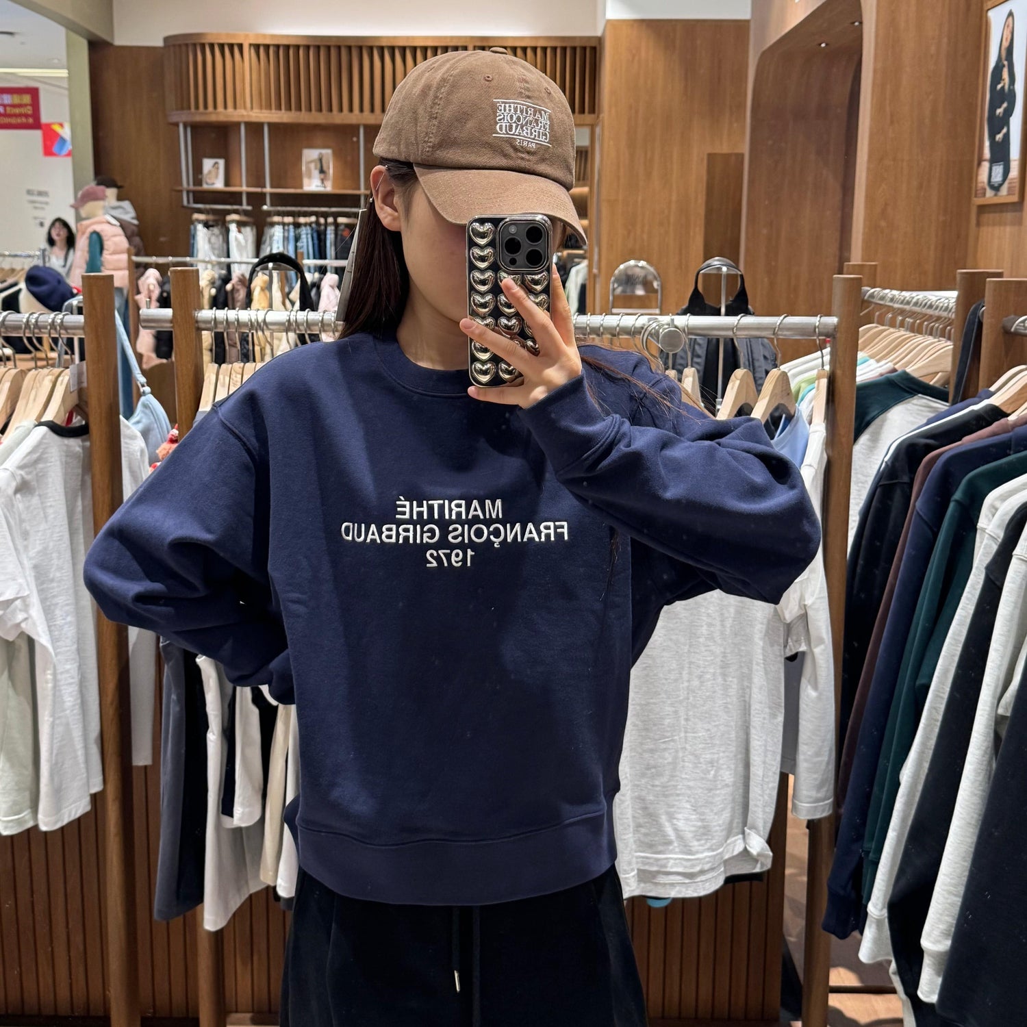 韓國 Marithe Francois Girbaud LETTERING LOGO SWEATSHIRT【MF035】 - STT Mall HK 靚太網購