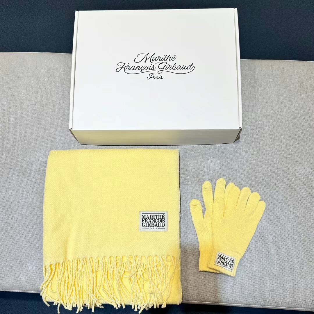 韓國 Marithe Francois Girbaud CLASSIC LOGO MUFFLER &amp; GLOVE GIFT PACK 【MF110】 - STT Mall HK 靚太網購