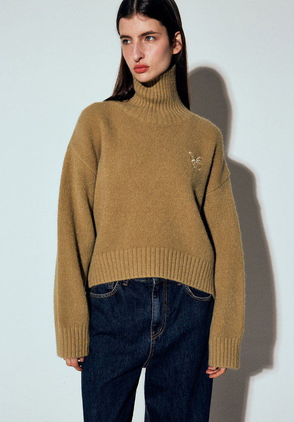 韓國 Nick Nicole TURTLENECK BUTTERFLY SWEATER【NN062】