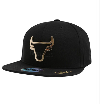 韓國 NBA CHI BULLS OUTLINE METAL SNAPBACK HYFLAT_H CAP【NA051】