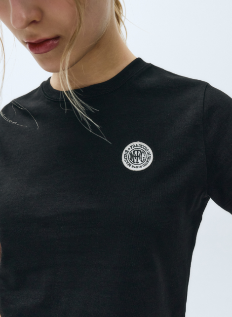 韓國 Marithe Francois Girbaud MOUVEMENT W CIRCLE WAPPEN AEROCOOL CROP T-SHIRT凉感面料【MF491】