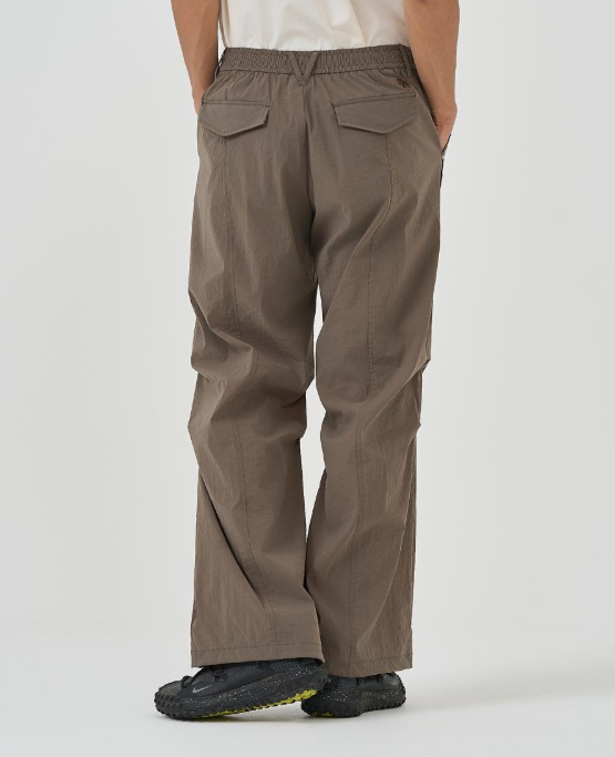 韓國 BBC Double Rivet Parachute Pants【BC032】