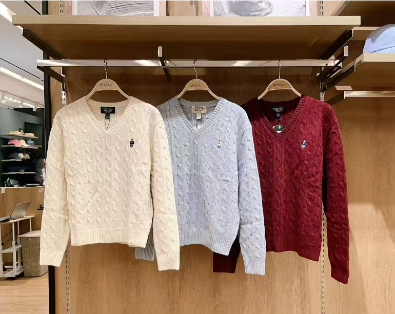 韓國 Who.A.U Steve V-neck Cable Sweater【WA186】