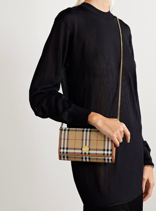 Burberry Chain Wallet (訂金$500，總售價為 $4,508)【SS628】