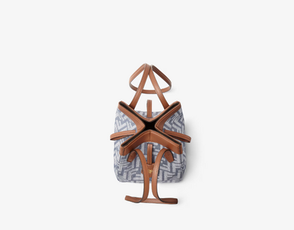 Fendi Bag (訂金$500，總售價為 $10,628)【SE110】