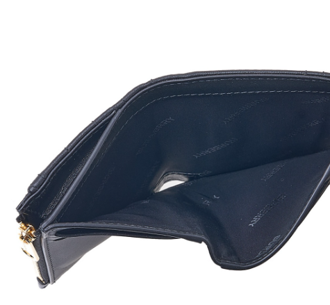 Burberry Wallet (訂金$500，總售價為 $3,198)【SE129】