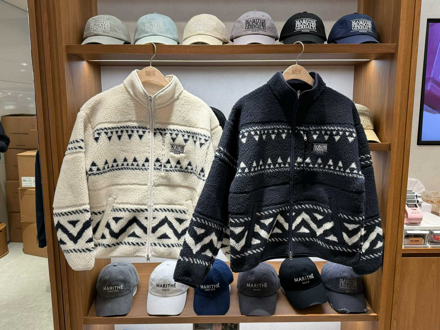 韓國 Marithe Francois Girbaud ETHNIC PATTERN FLEECE JACKET【MF736】