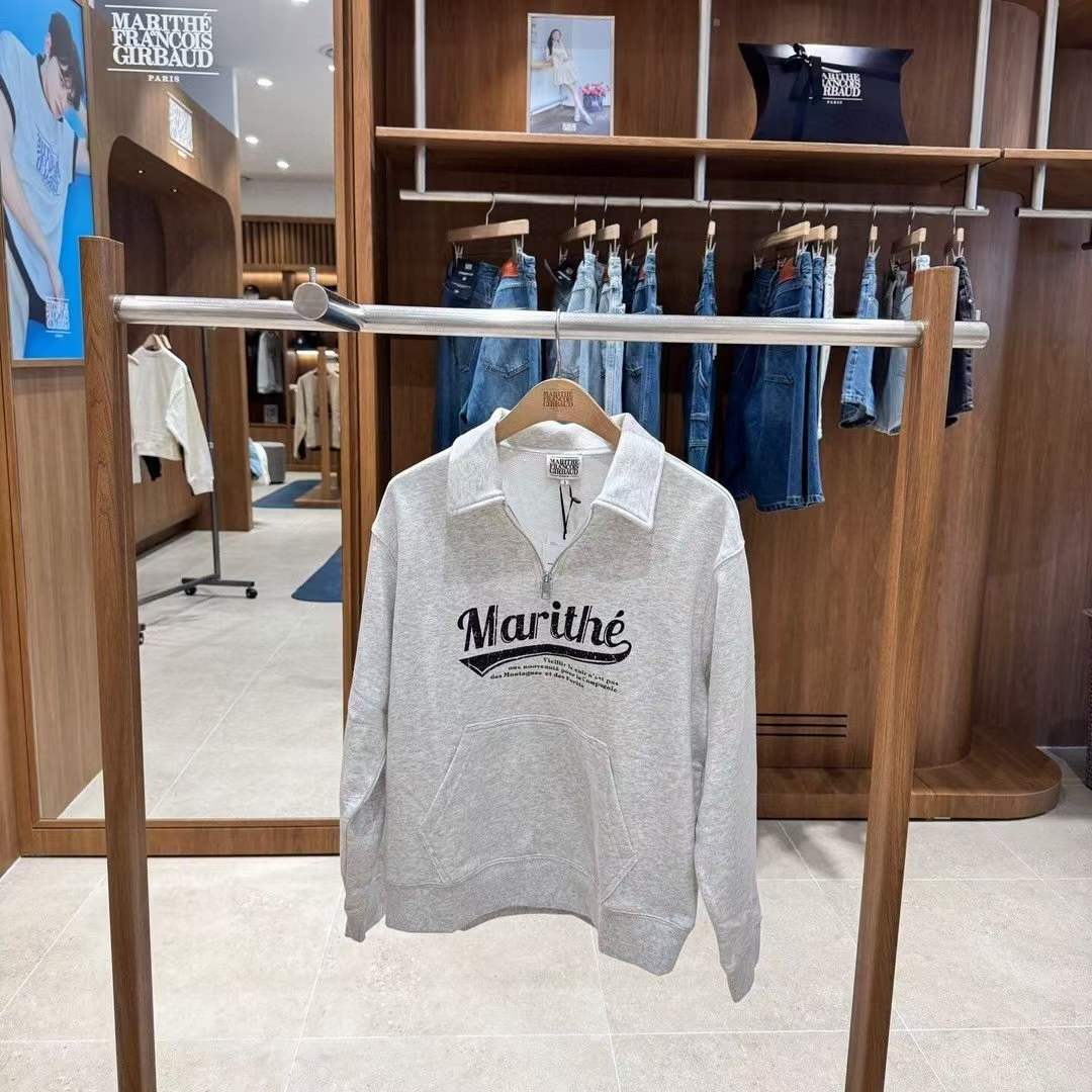 韓國 Marithe Francois Girbaud Baseball Logo Collar Half Zipup Sweatshirt【MF678】