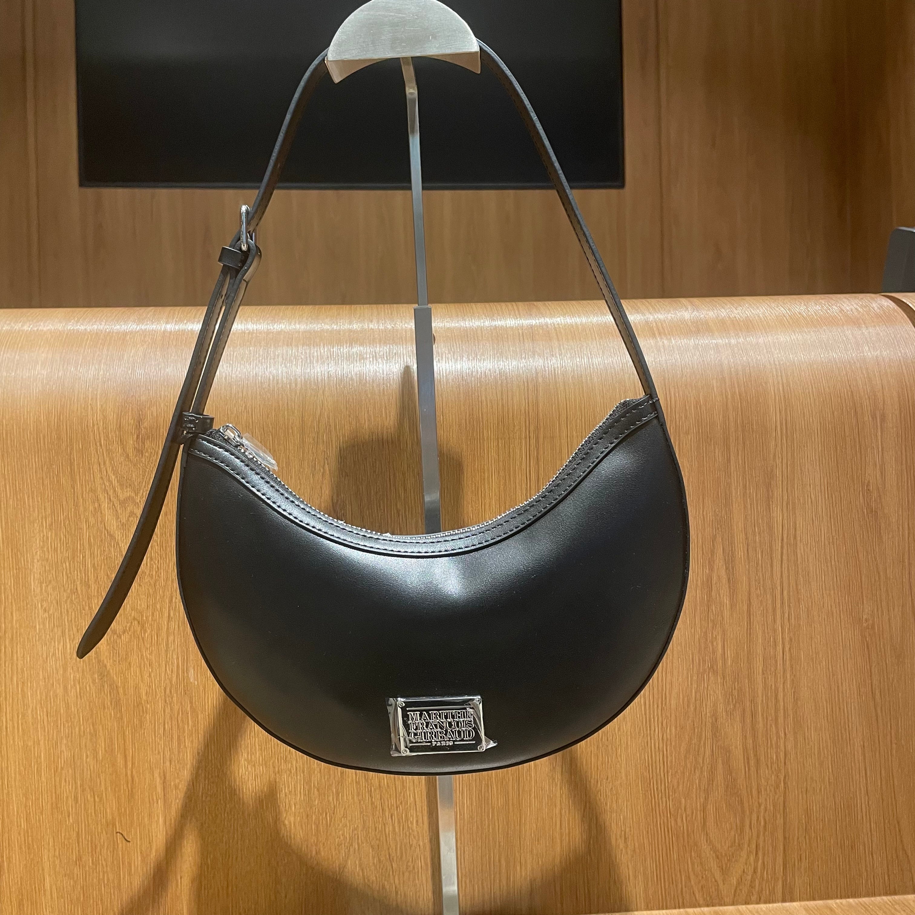 韓國Marithe Francois Girbaud CLASSIC LOGO HALF MOON SHOULDER