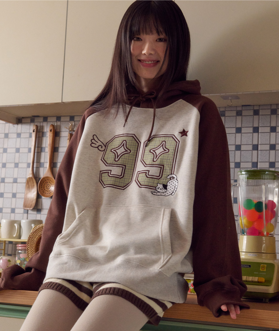 韓國 Ambler Dot Cat Applique Embroidery Raglan Hooded Sweatshirt【AR163】