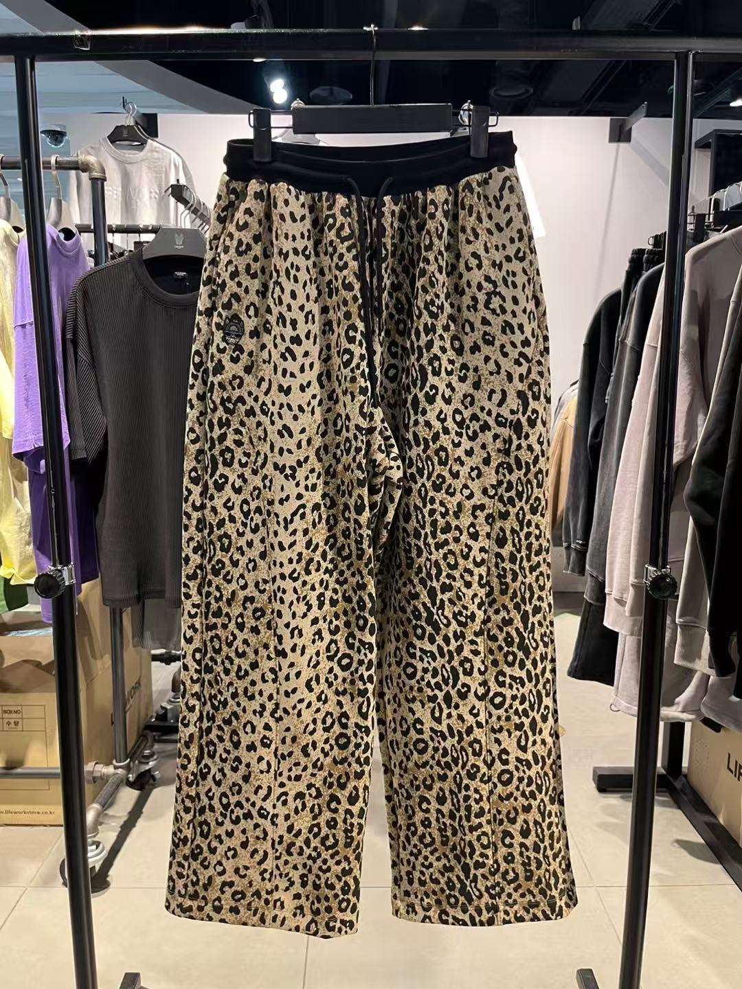 韓國 Lifework Women's LW3 Curved Hipdog Wappen Wide Pants【SC145】