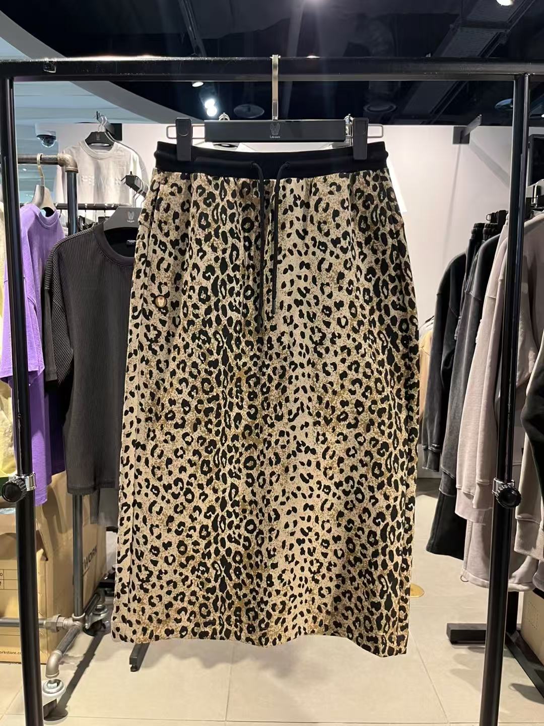 韓國 Lifework Women's Minimal Radok Embroidered Wappen Skirt【SC146】