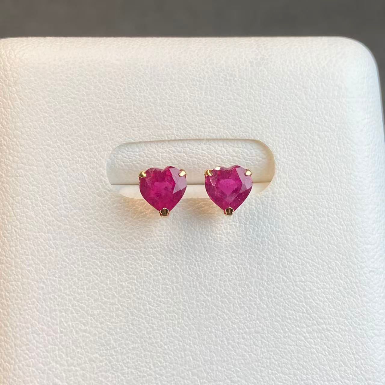 日本直送 愛心紅寶石金耳釘【JS371】