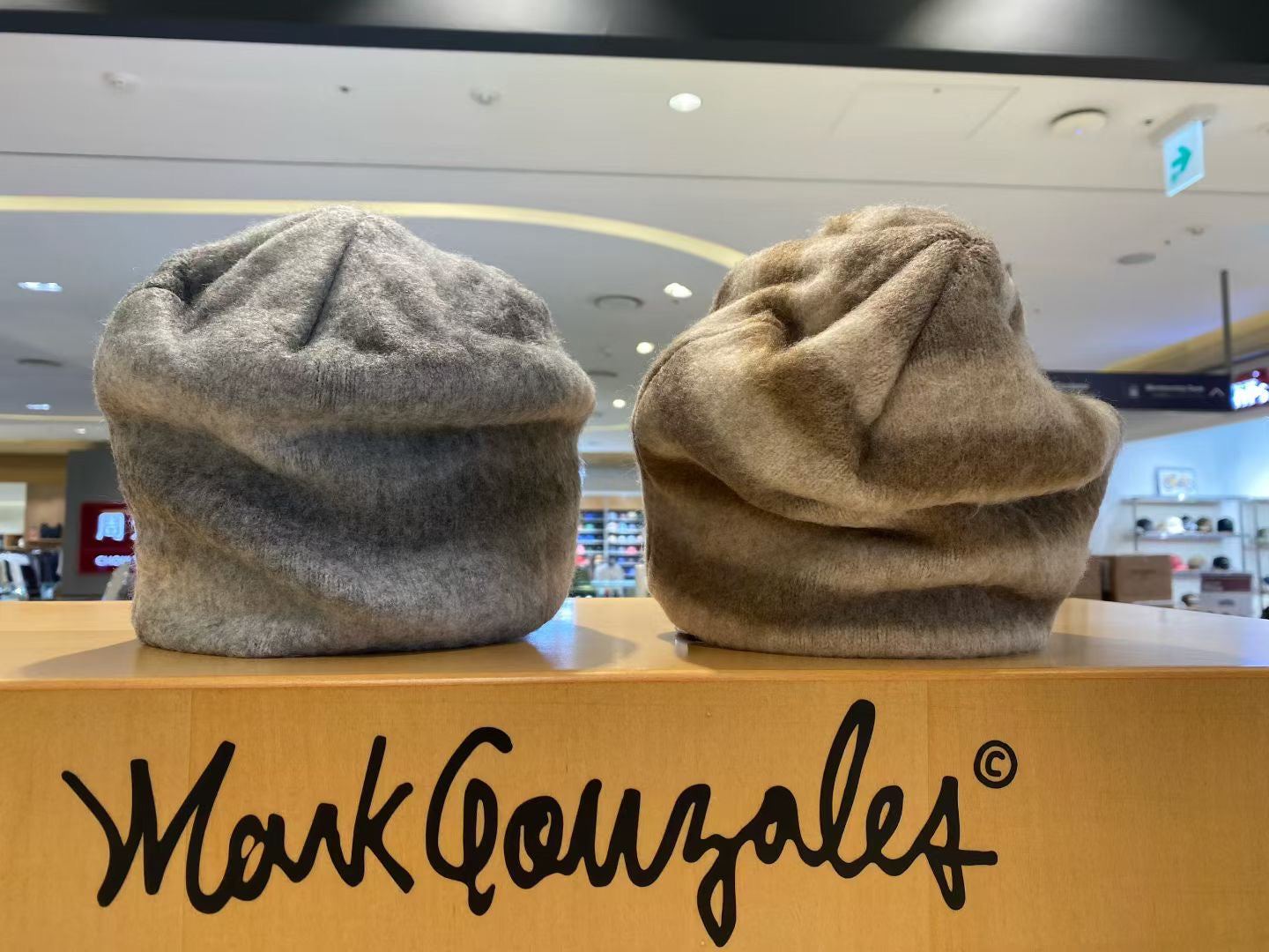 韓國 Mark Gonzales Angel Stripe Hairy Beanie【MG170】