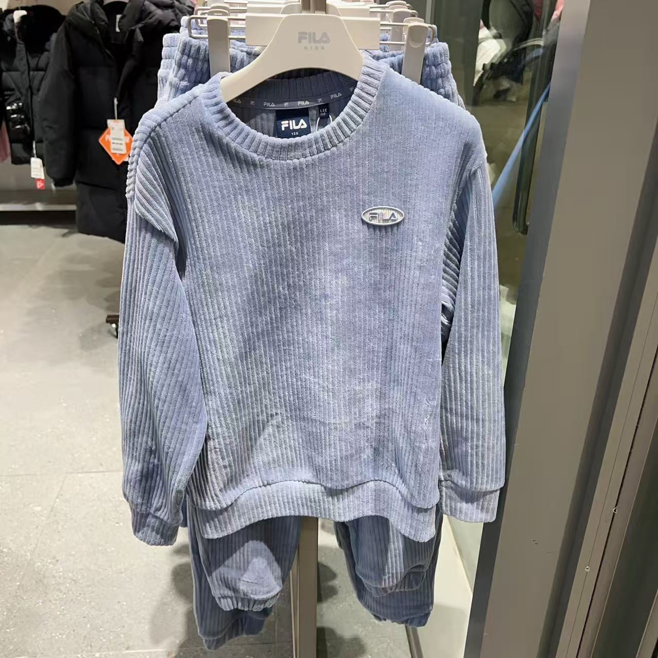 韓國 FILA Kids Velour Golji Top and Bottom Set【FA081】