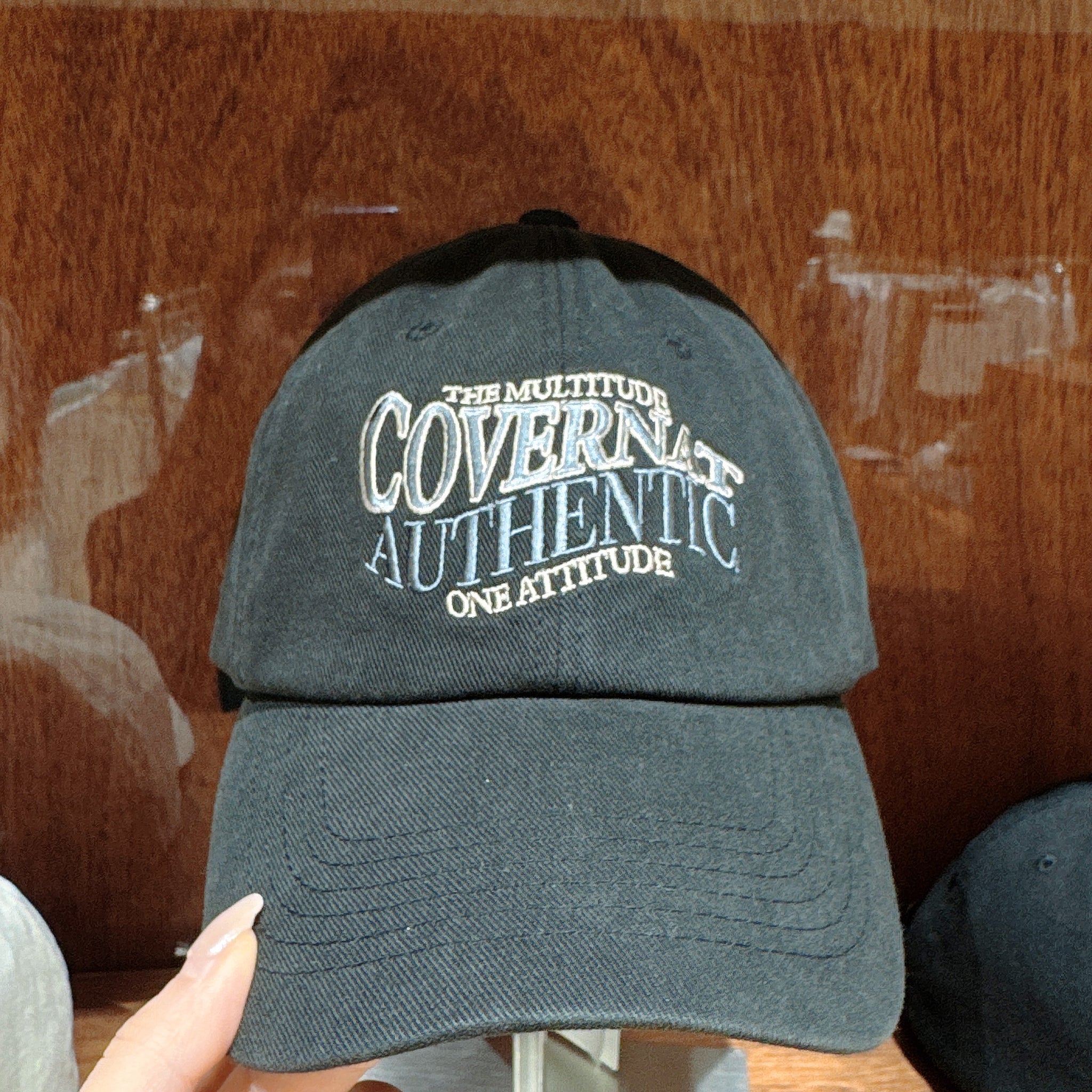 韓國 Covernat Artwork Lettering Logo Ball Cap【CO078】
