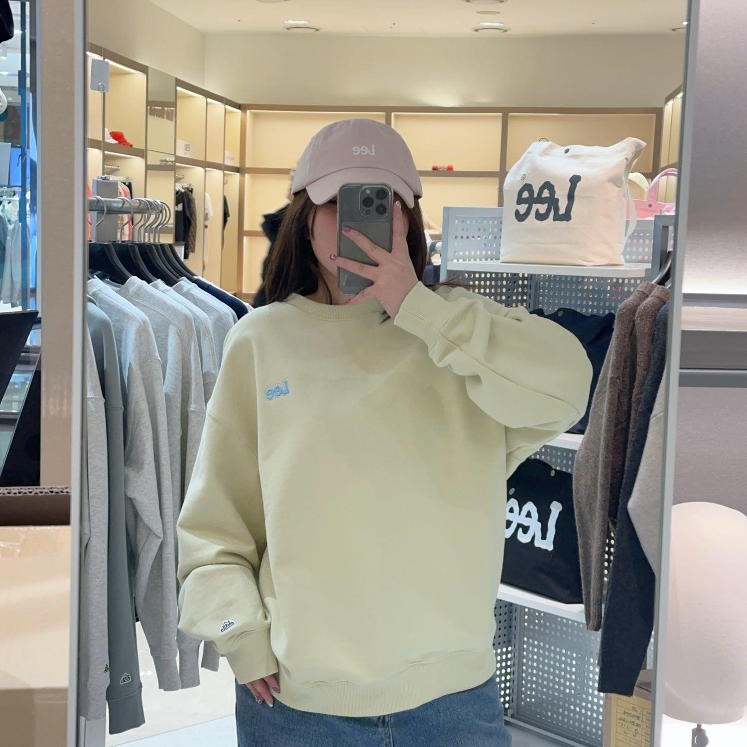 韓國 Lee Small Twitch Logo Sweatshirt【LE015】